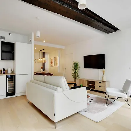 Modern - 2br-6p - In Heart Of Le Marais Parijs