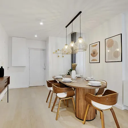 Modern - 2br-6p - In Heart Of Le Marais Appartement Parijs